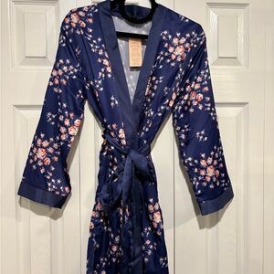 Morgan Lane Navy Floral Women's Satin Robe